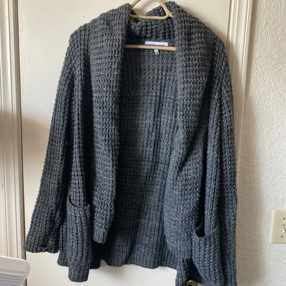 John + Jenn Charcoal Grey Waffle Knit Open Front Shawl Cardigan Sweater Womens M